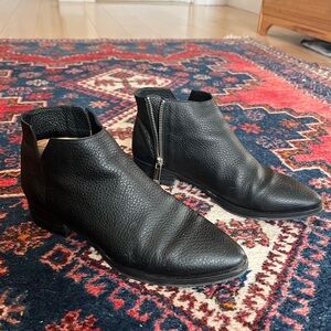 Poppy Barley black leather ankle boot - size 7.5